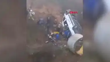 Tuzla'da Minibüs Kazası: Yaralılar Var