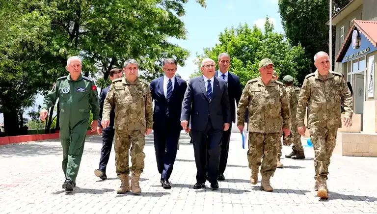 Komutanlar İran Sınırında! Güvenlik Artırıldı